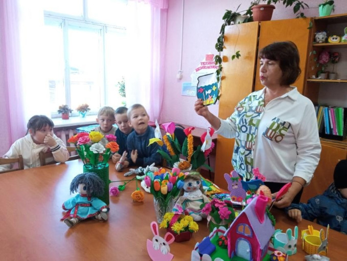 Экскурсия в ДДЮ Экскурсия в ДДЮ.
